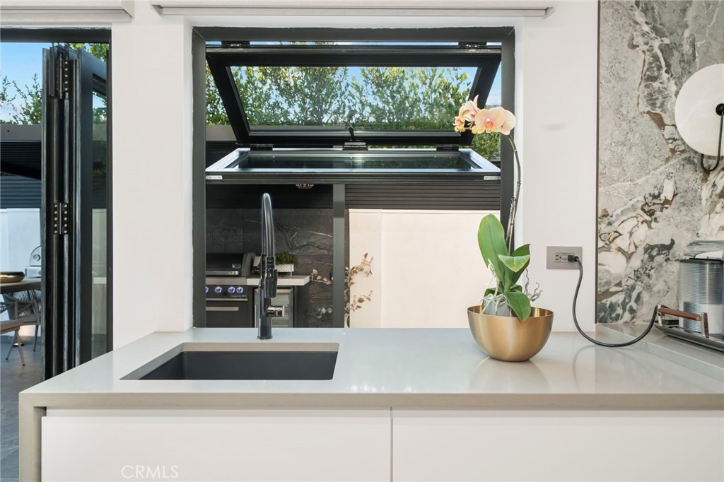 MLS #OC25265209 image #8