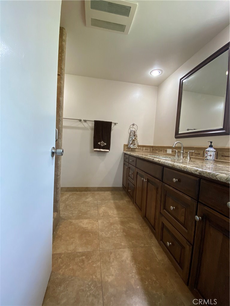 MLS #OC25265271 image #13