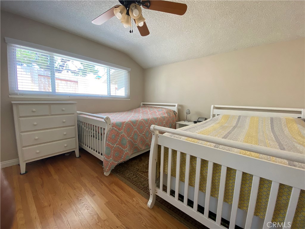 MLS #OC25265271 image #15