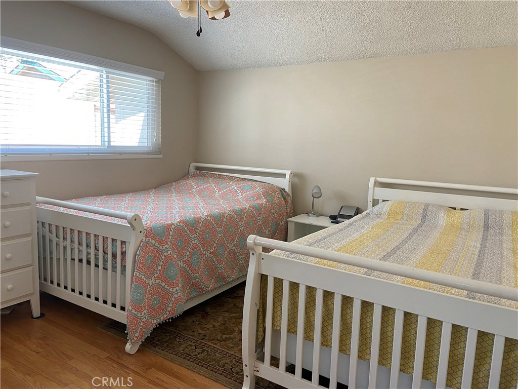 MLS #OC25265271 image #16