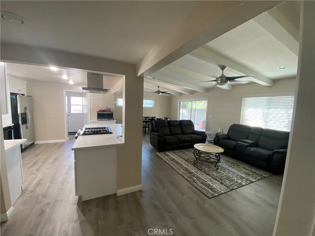 MLS #OC25265271 image #2