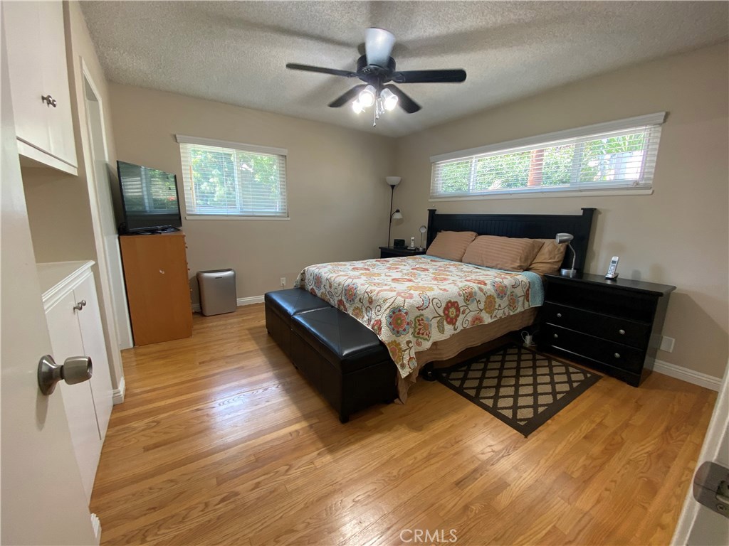 MLS #OC25265271 image #9