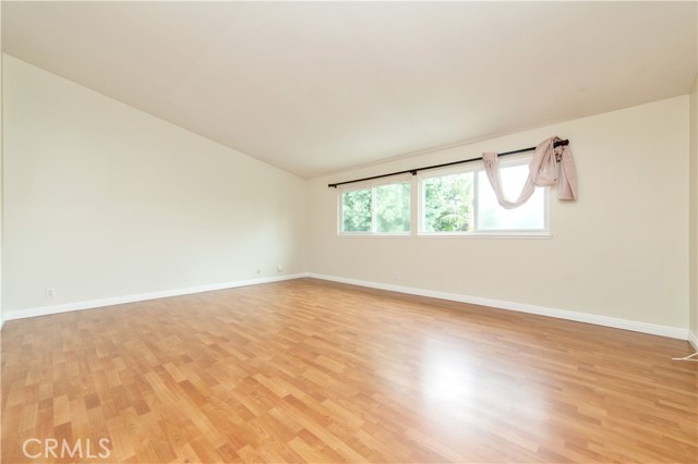 MLS #OC25265288 image #26