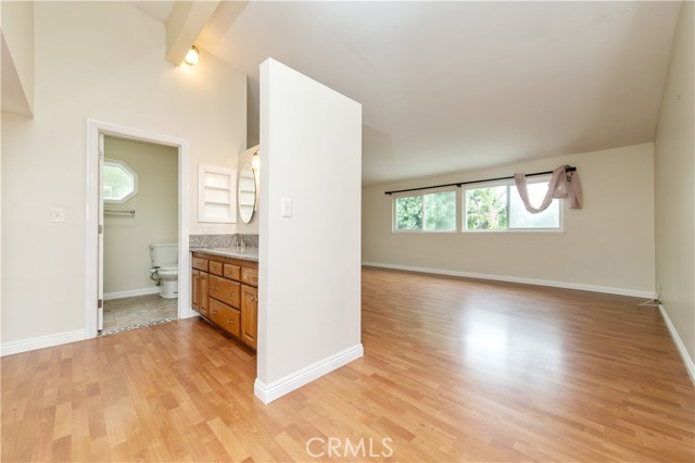 MLS #OC25265288 image #27