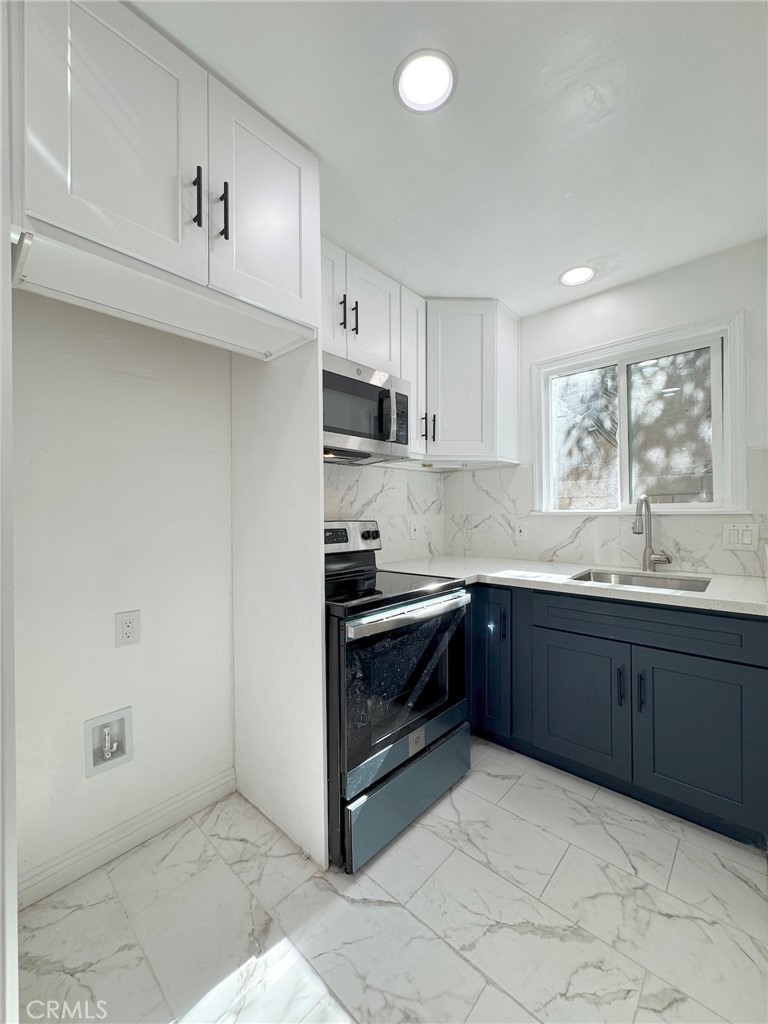 MLS #OC25265291 image #0