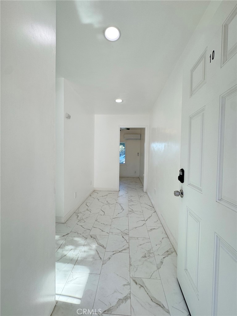 MLS #OC25265291 image #2