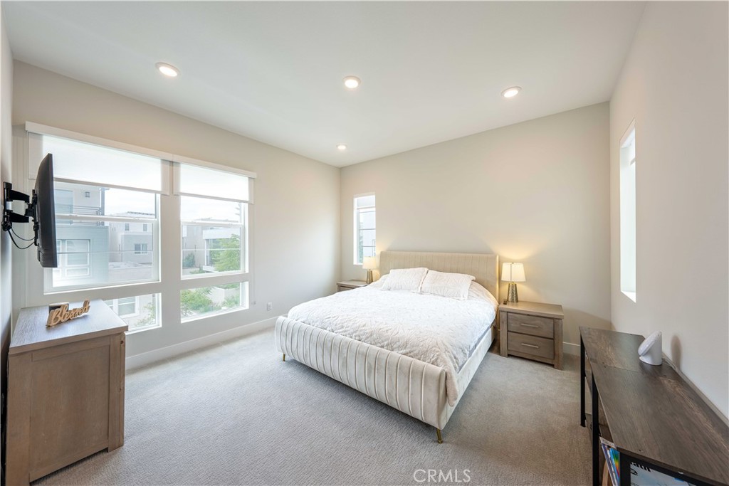 MLS #OC25265297 image #11