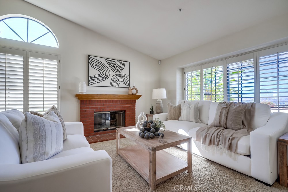 MLS #OC25265308 image #17