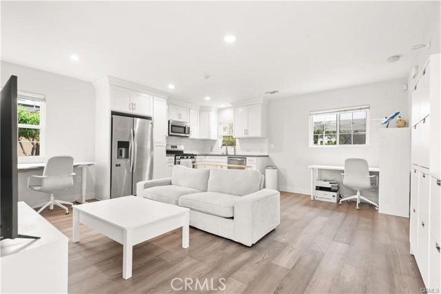 MLS #OC25265314 image #24