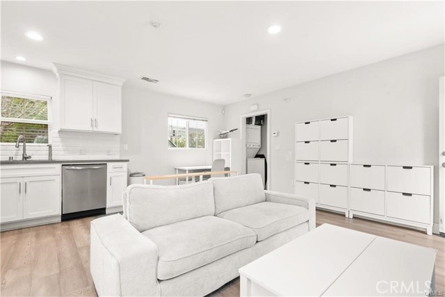 MLS #OC25265314 image #25