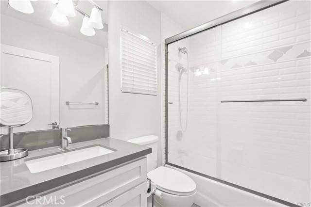 MLS #OC25265314 image #29