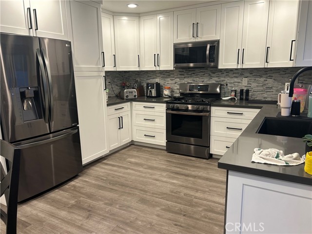 MLS #OC25265350 image #1