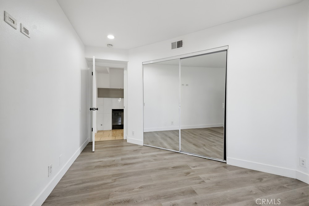 MLS #OC25265351 image #18