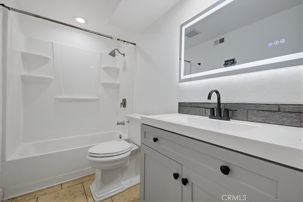 MLS #OC25265351 image #26