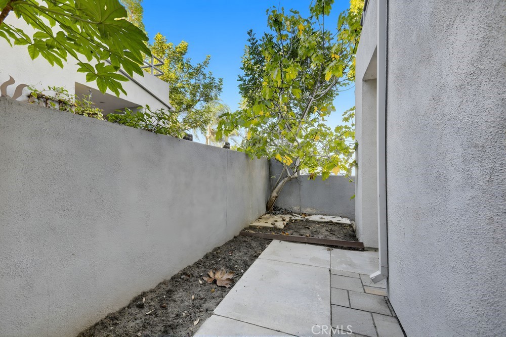 MLS #OC25265351 image #28