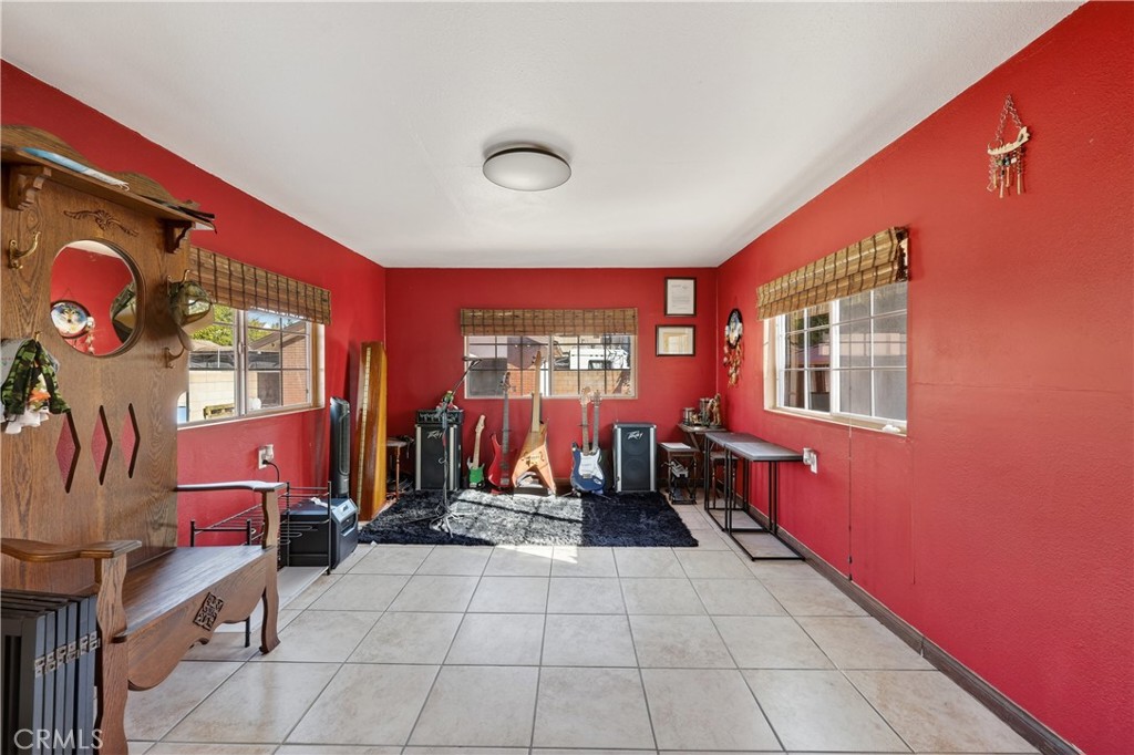 MLS #OC25265367 image #22