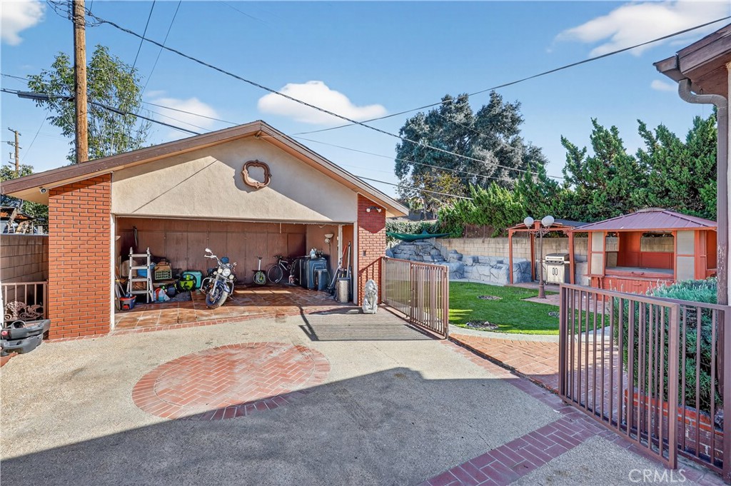 MLS #OC25265367 image #30