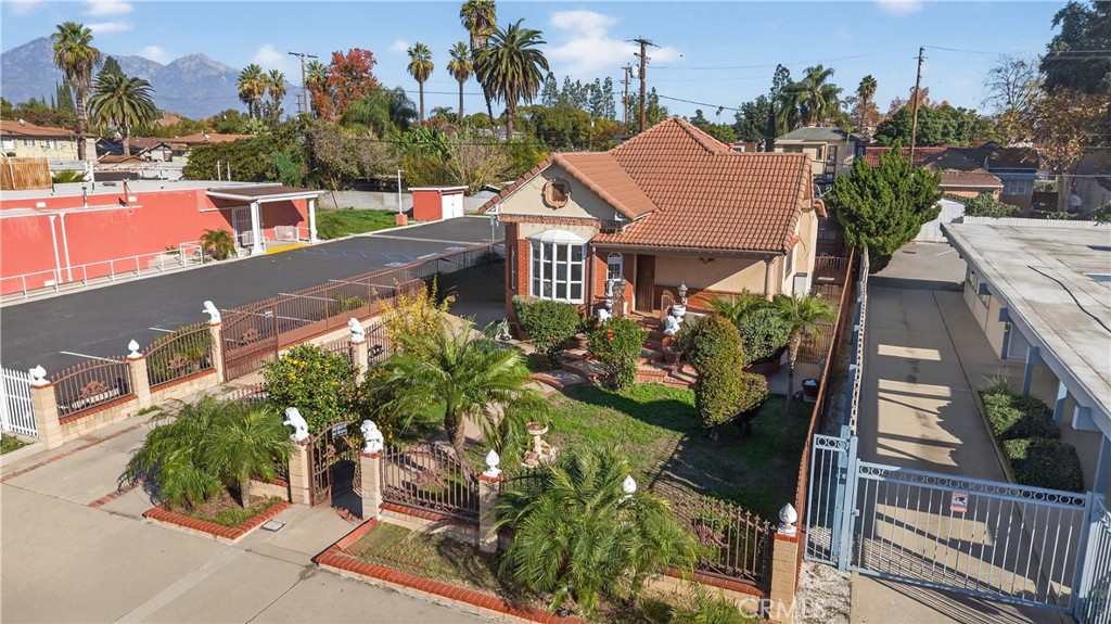 MLS #OC25265367 image #6