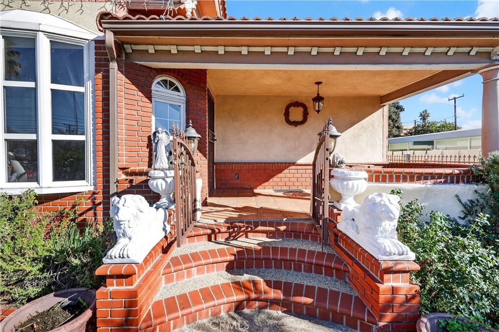 MLS #OC25265367 image #9