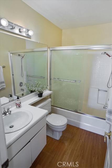 MLS #OC25265381 image #19