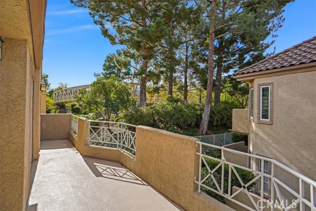 MLS #OC25265381 image #2