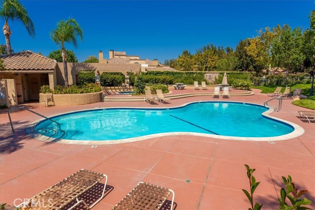 MLS #OC25265381 image #22