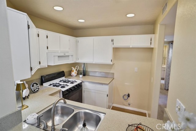 MLS #OC25265381 image #6