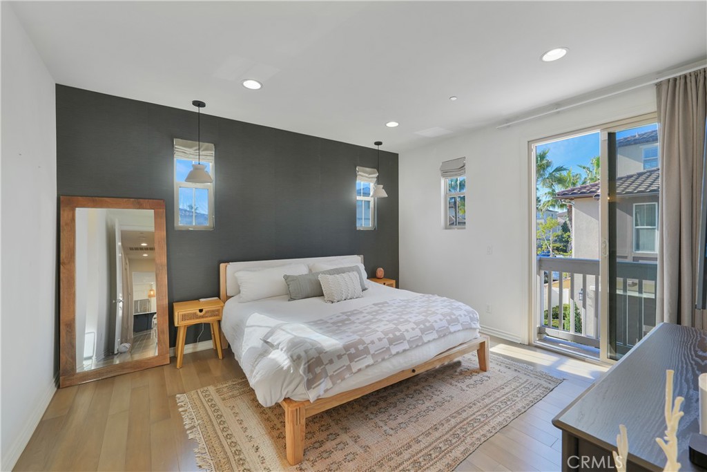 MLS #OC25265409 image #21