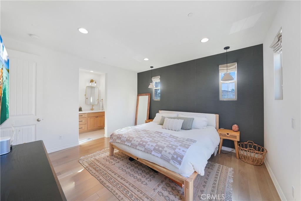 MLS #OC25265409 image #23