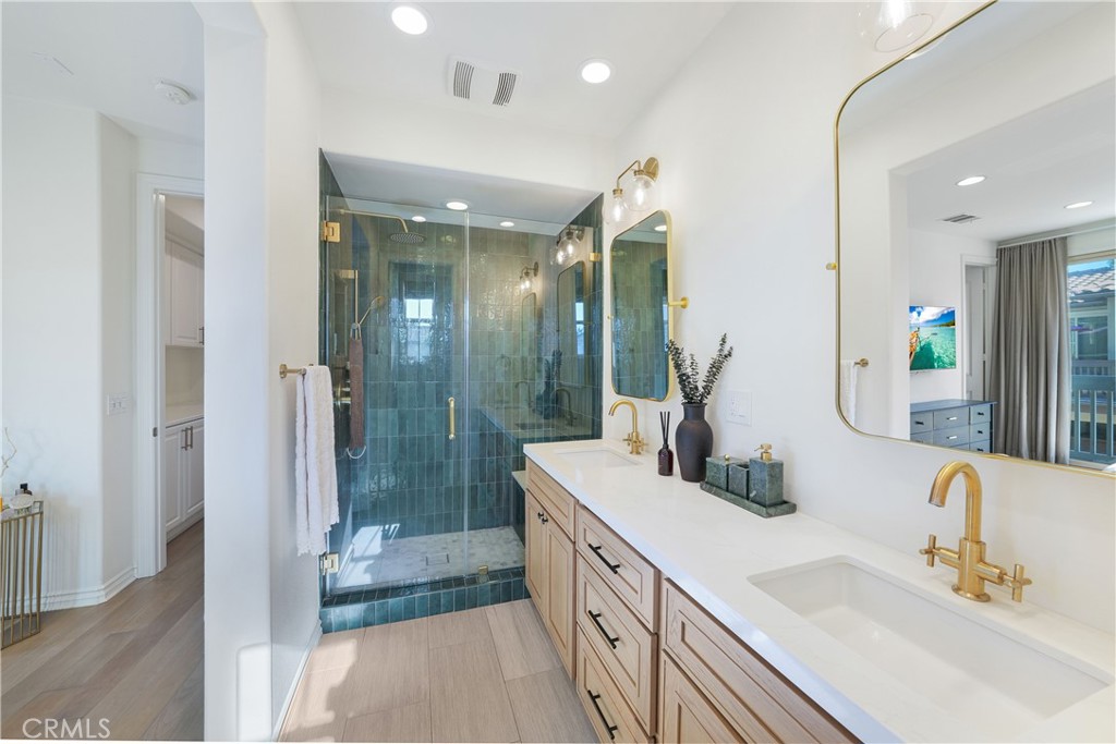 MLS #OC25265409 image #25