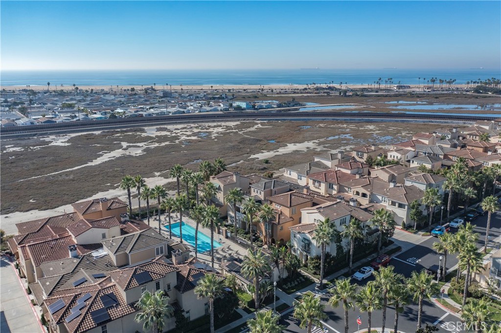 MLS #OC25265409 image #40