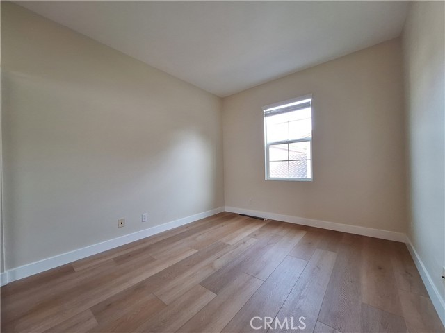 MLS #OC25265432 image #11