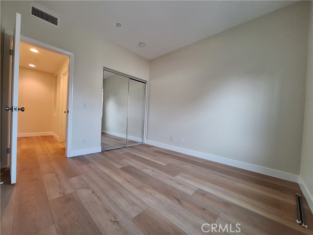 MLS #OC25265432 image #12