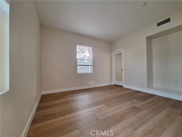 MLS #OC25265432 image #16