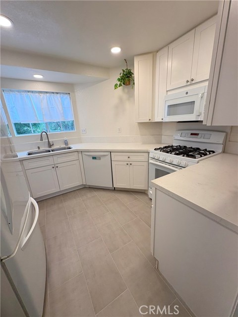 MLS #OC25265449 image #3