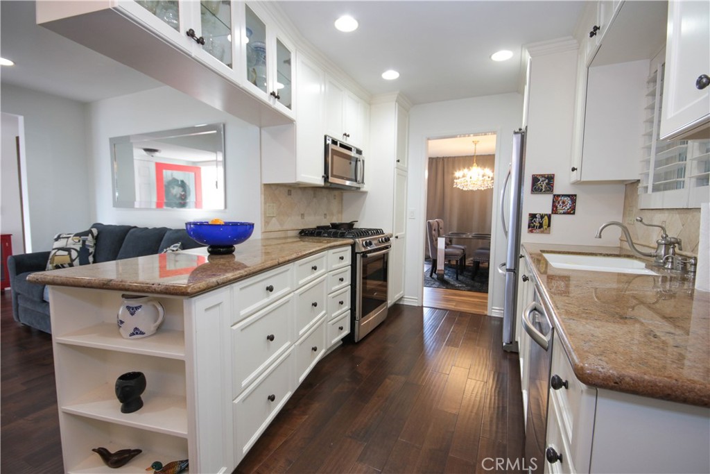 MLS #OC25265517 image #12