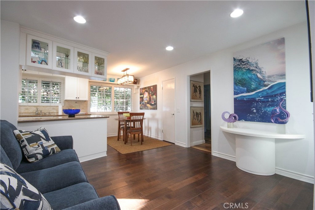 MLS #OC25265517 image #15