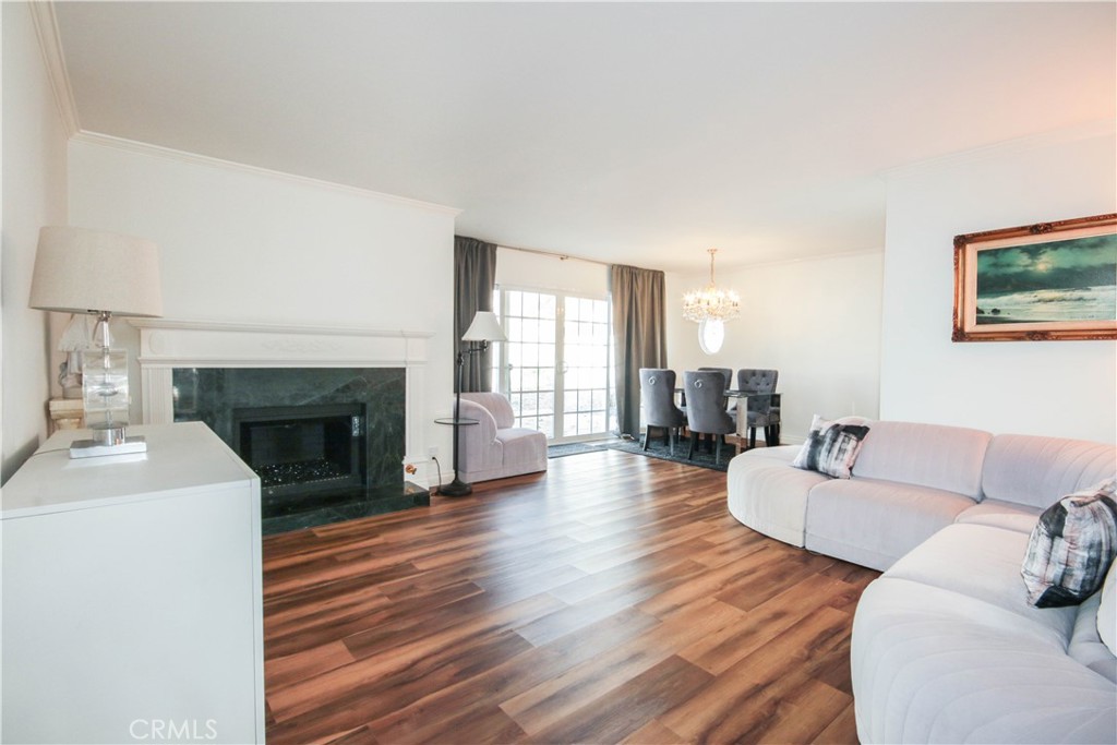 MLS #OC25265517 image #16