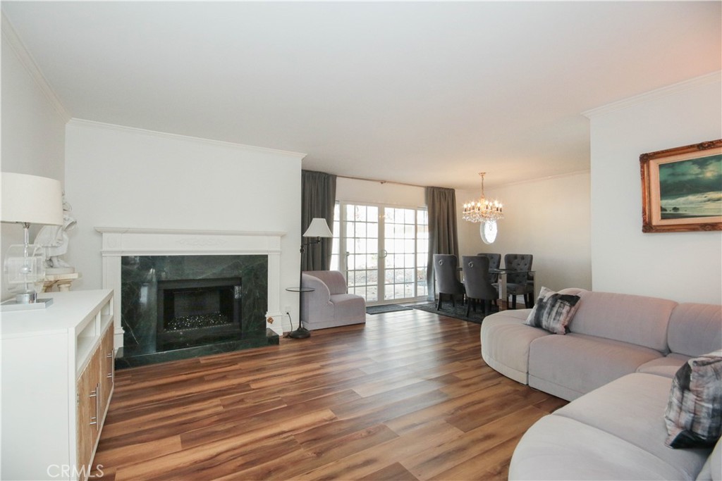 MLS #OC25265517 image #17