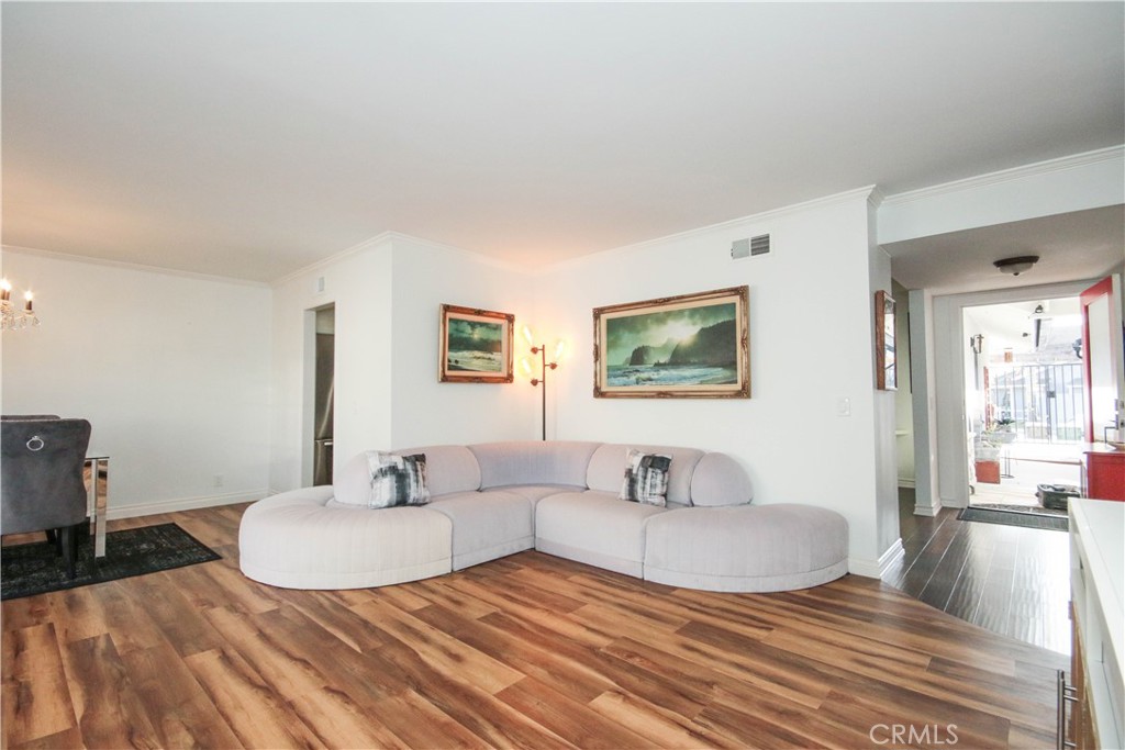 MLS #OC25265517 image #19