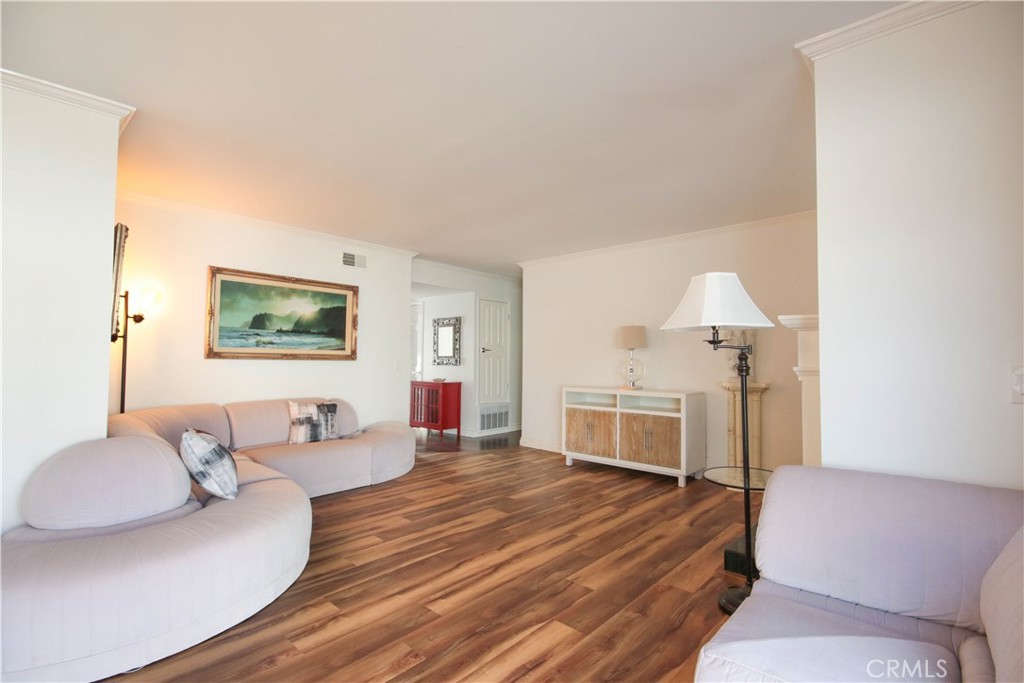 MLS #OC25265517 image #20