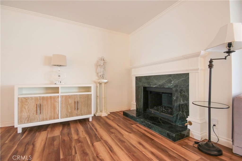 MLS #OC25265517 image #23