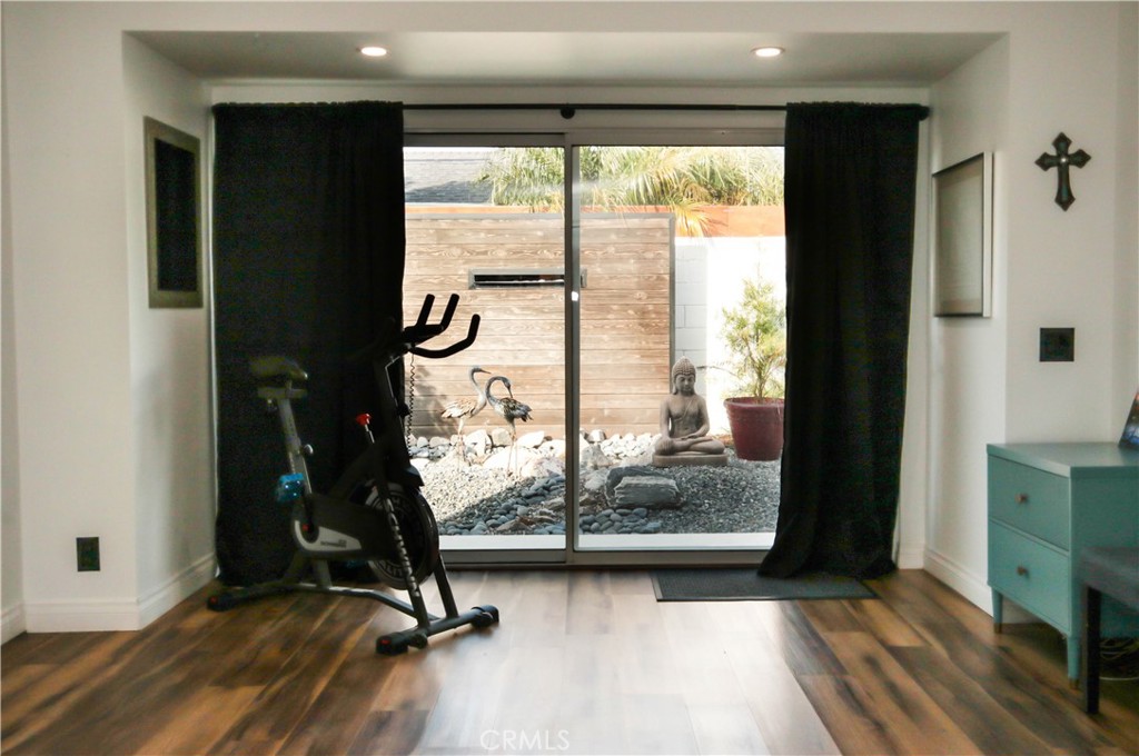 MLS #OC25265517 image #27