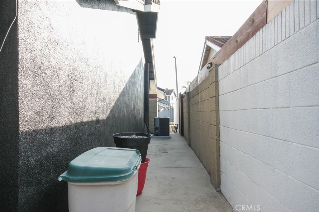 MLS #OC25265517 image #52