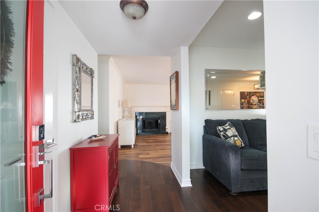 MLS #OC25265517 image #6