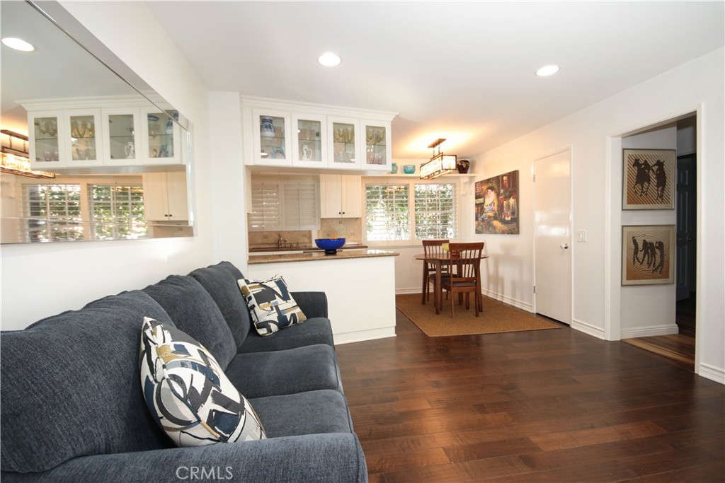 MLS #OC25265517 image #7