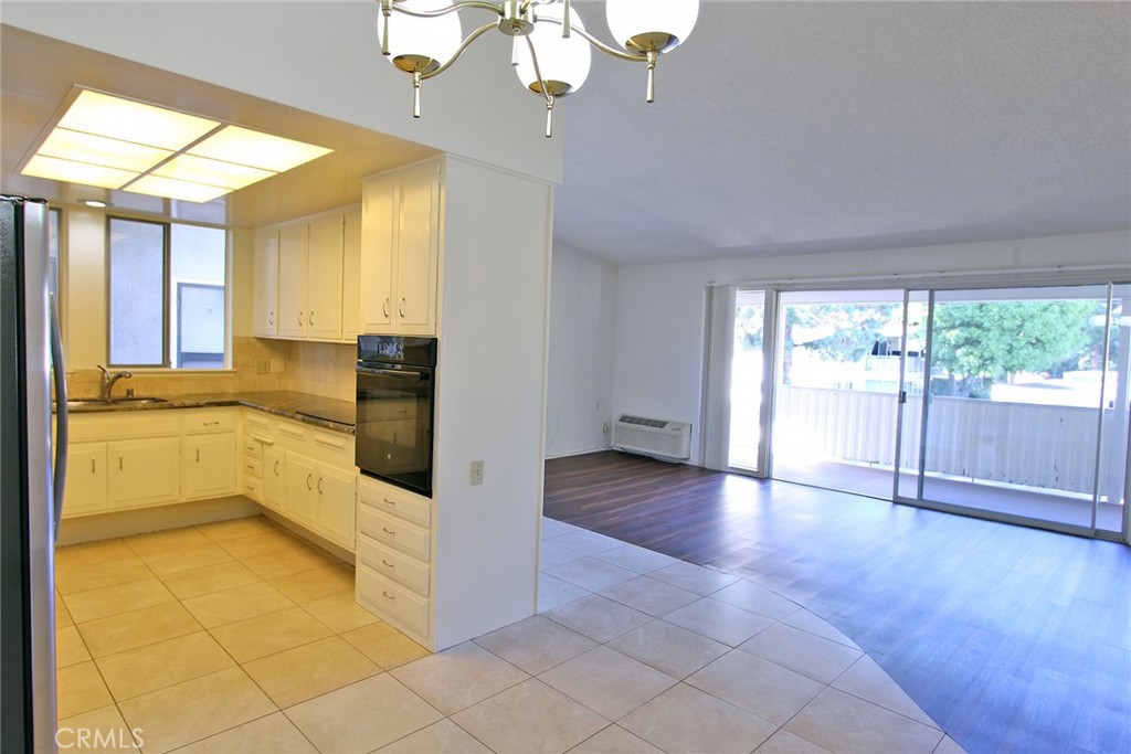 MLS #OC25265520 image #14