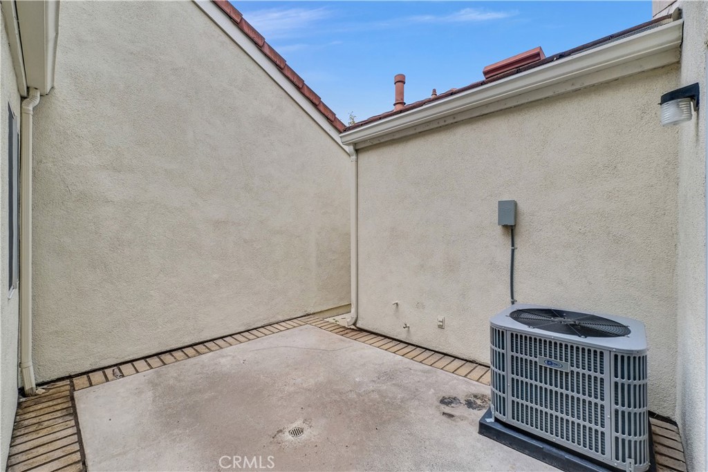 MLS #OC25265561 image #20