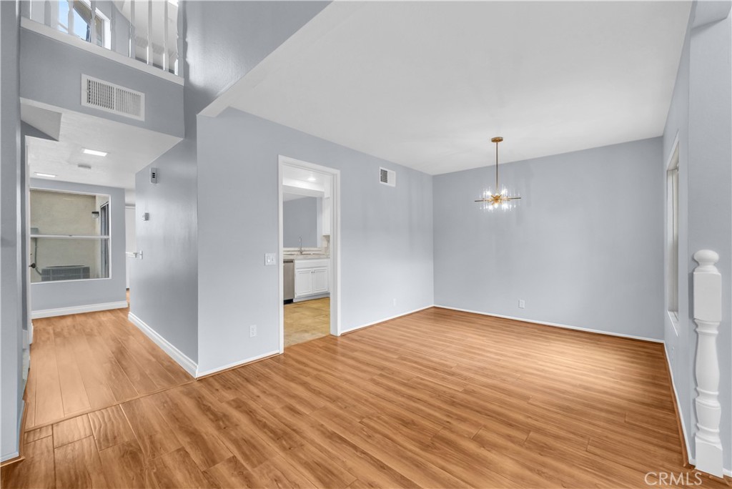 MLS #OC25265561 image #6