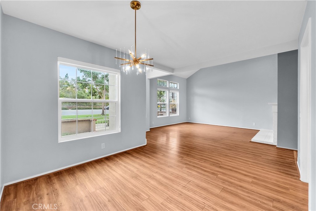 MLS #OC25265561 image #7